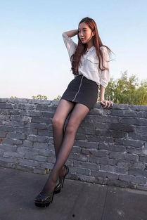 美女被丝袜动弹不得,一场动弹不得的视觉盛宴