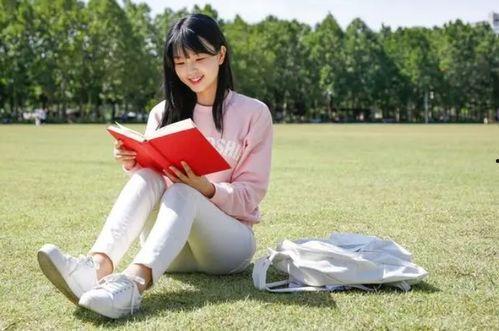 高二班上女同学丝袜,高二班女生的时尚演绎