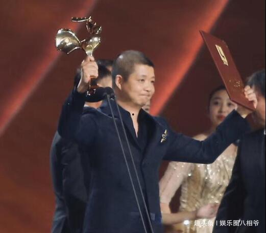 金鸡奖 老公得奖,老公喜提大奖，成就家庭荣耀巅峰
