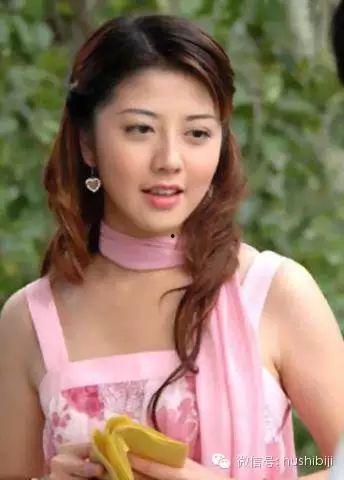 那些明星曾是护士,曾是护士的明星们